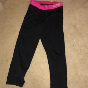 Nike Pro Small Cropped Leggings